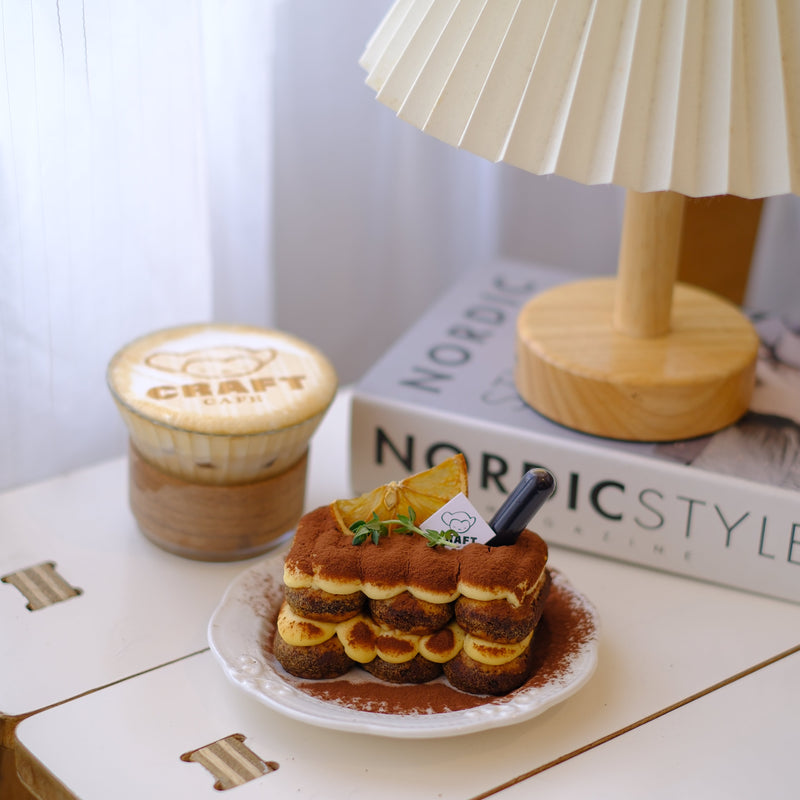 Tiramisu Cake