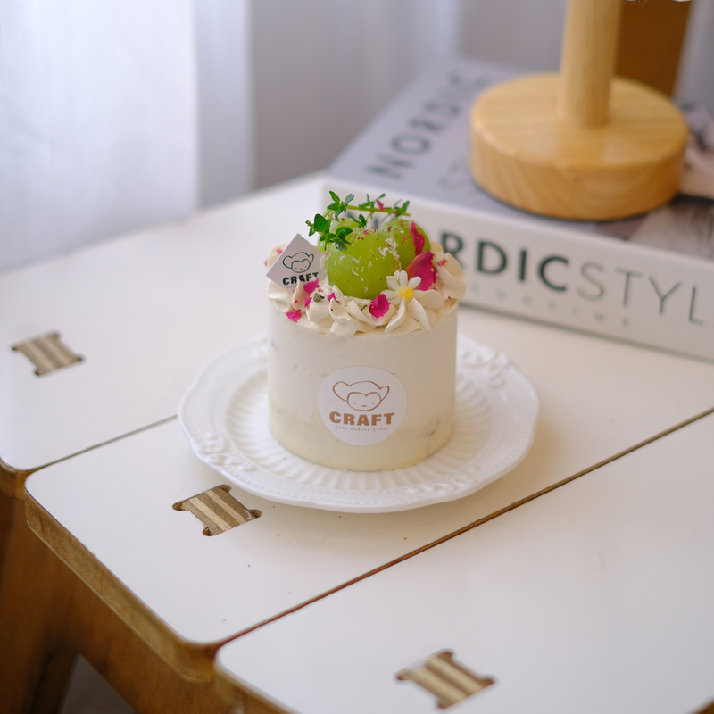 Jasmine Grape Cake