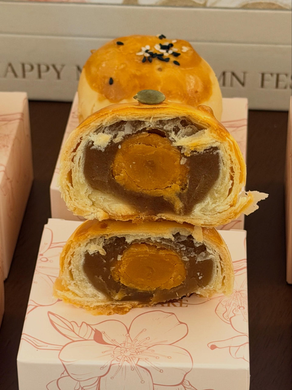 3Q Mooncake Gift Box (6 Flavours)