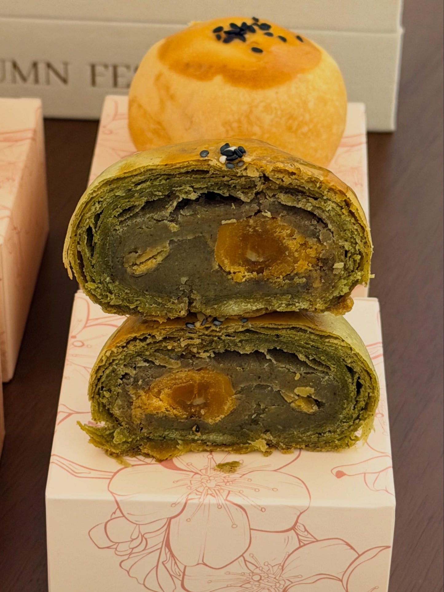 3Q Mooncake Gift Box (6 Flavours)