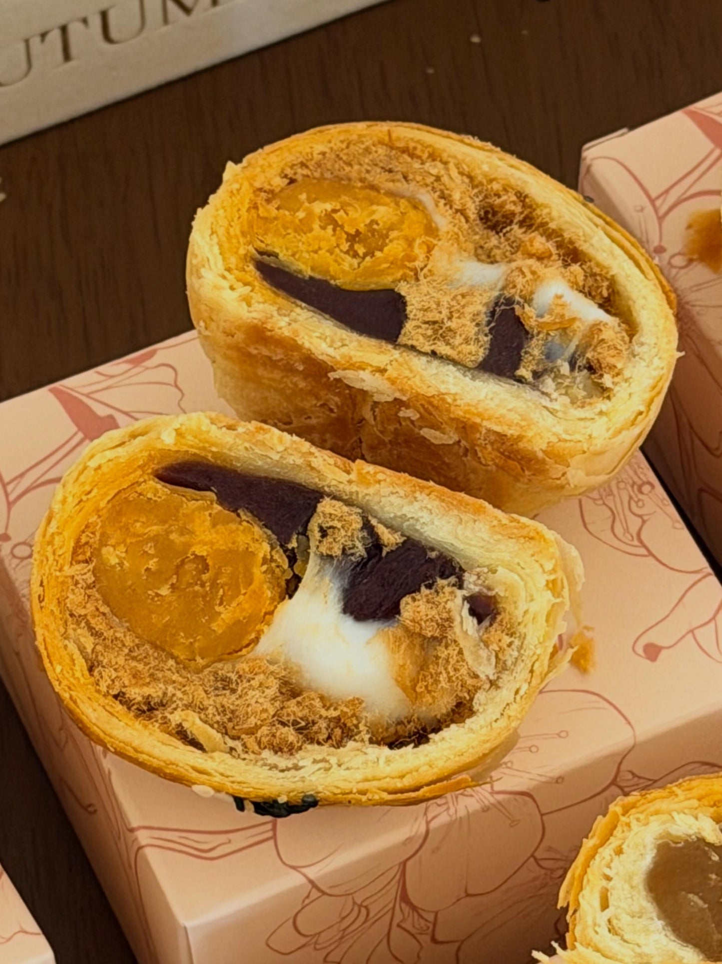 3Q Mooncake Gift Box (6 Flavours)