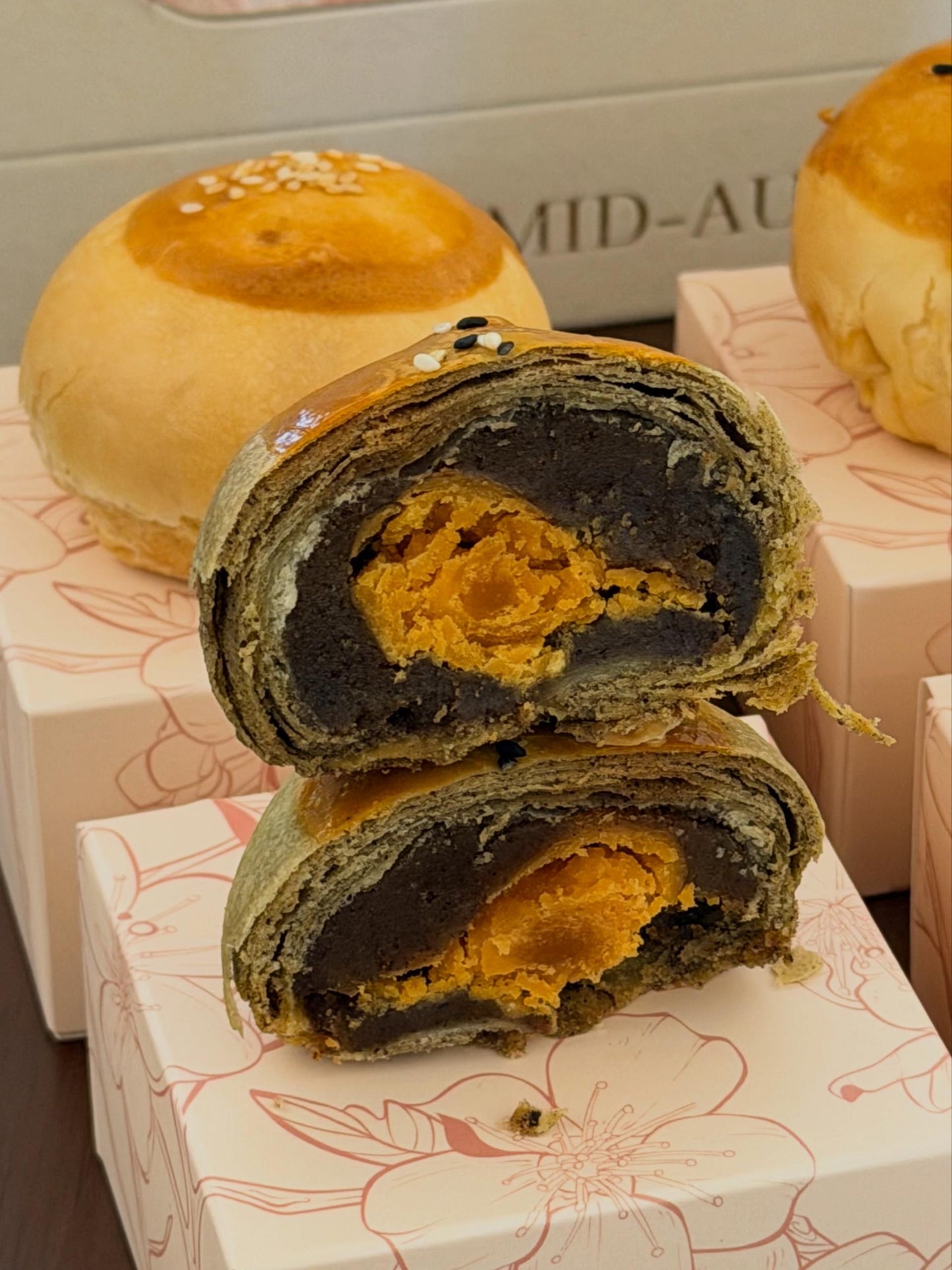 3Q Mooncake Gift Box (6 Flavours)